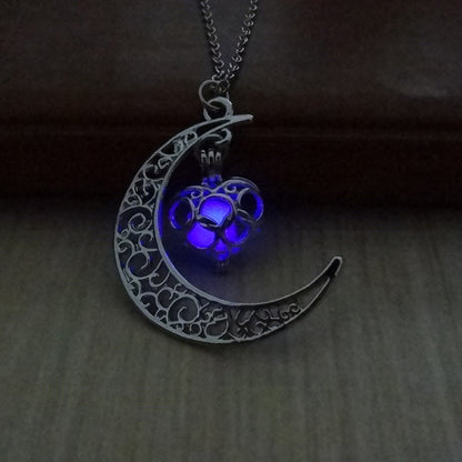 Glowing Pendant Silver Plated Chain Necklace, Valdore