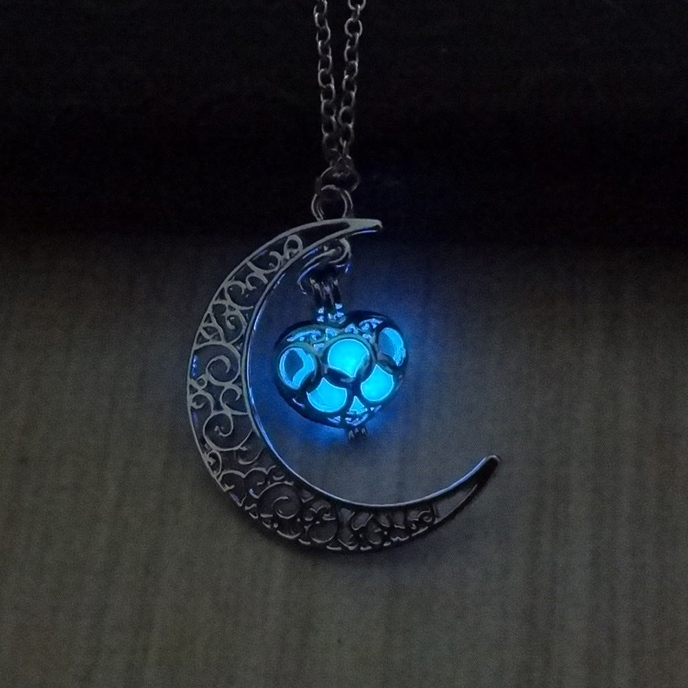 Glowing Pendant Silver Plated Chain Necklace, Valdore