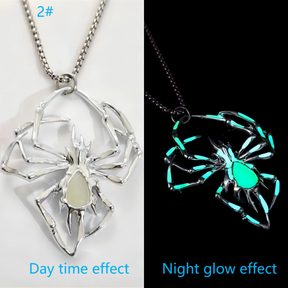 Halloween Glow in the Dark Spider Necklace, Valdore
